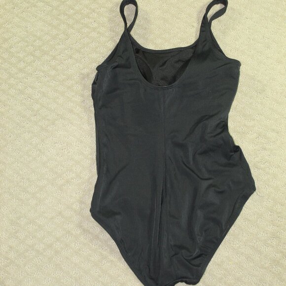 Catalina Size M Black Ribbed One Piece Swimsuit - Picture 2 of 5